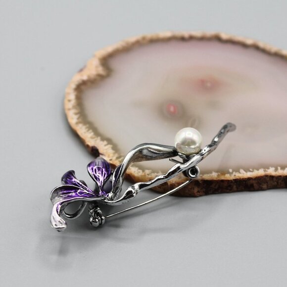 Lotus flower purple pin brooch jewelry fashion white pearl beautiful elegant - Picture 3 of 11